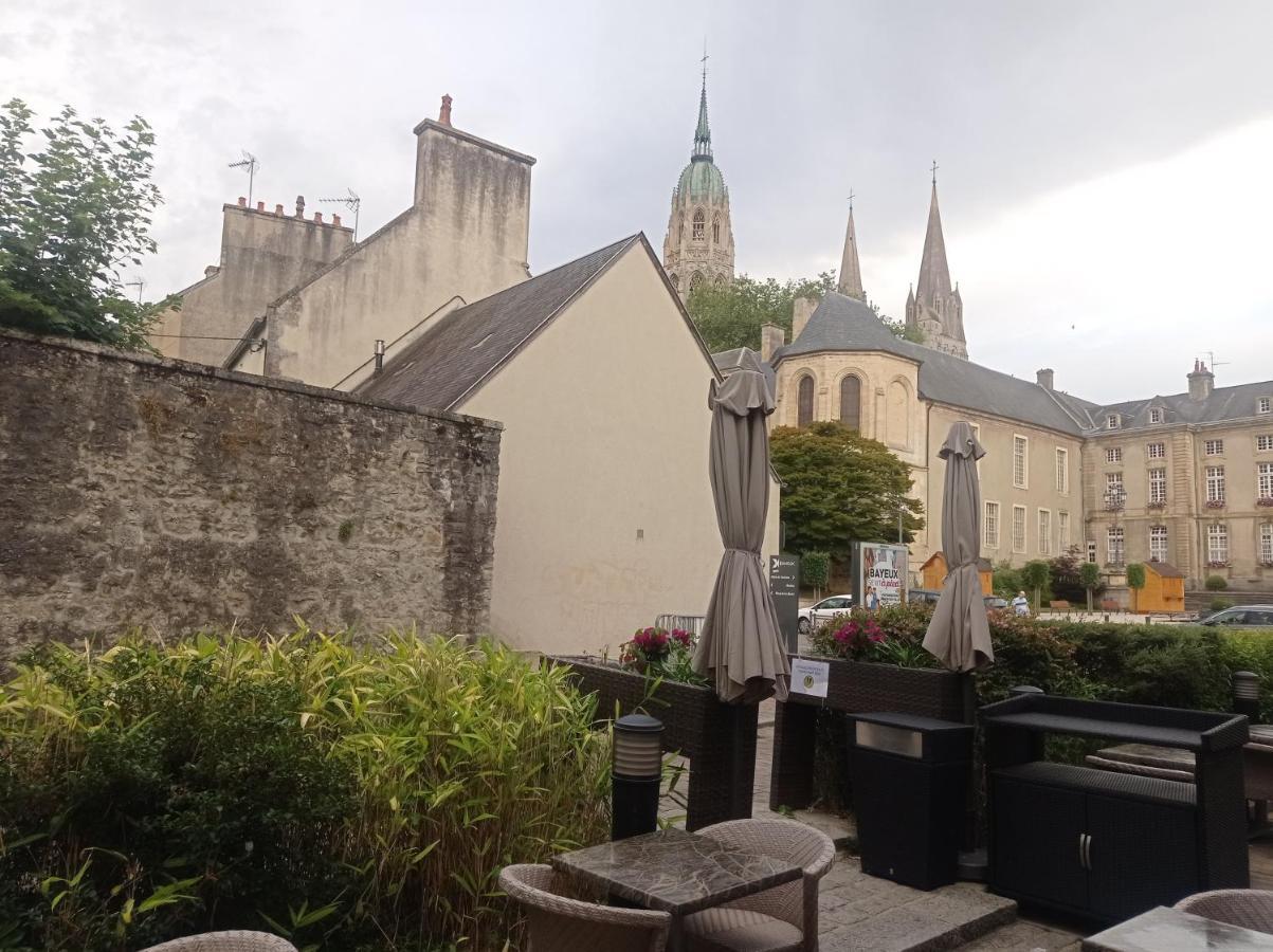 Logis Proche Des Plages Du Debarquement Vaucelles ภายนอก รูปภาพ